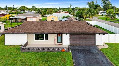 8104 NW 93rd Ter, Tamarac, FL 33321
