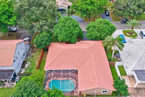 9861 28th Pl, Coral Springs, FL 33065