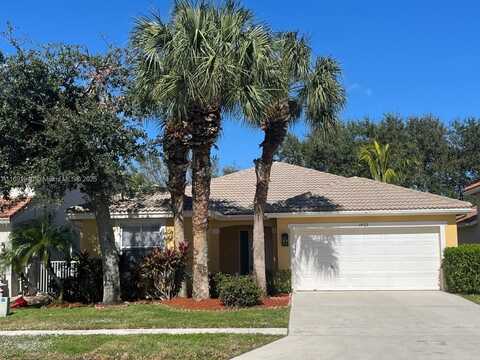 5033 Prairie Dunes Village Cir, Lake Worth, FL 33463