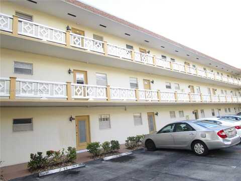 5111 W Oakland Park Blvd, Lauderdale Lakes, FL 33313