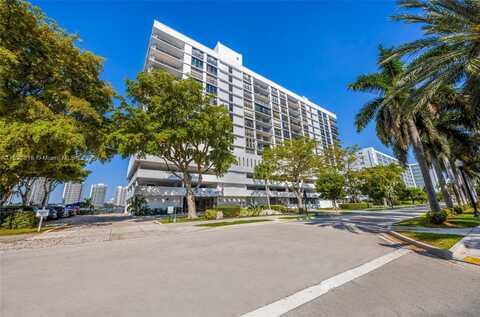 17720 N Bay Rd, Sunny Isles Beach, FL 33160