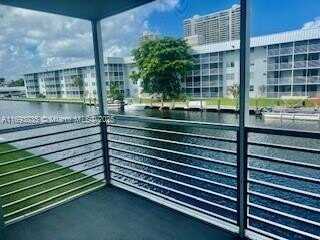 3725 NE 169th St, North Miami Beach, FL 33160