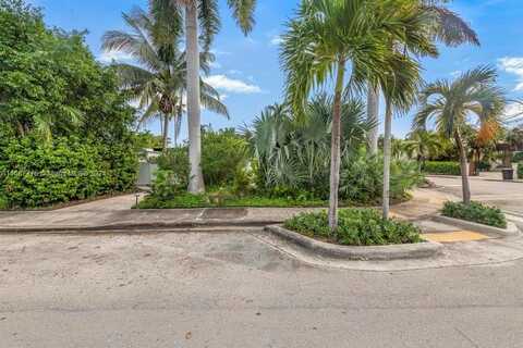 7501 Adventure Ave, North Bay Village, FL 33141