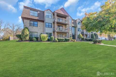 204 Newport Court, Fords, NJ 08863