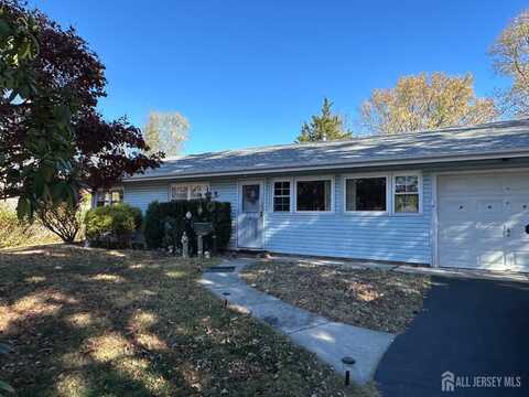 3 Joline Road, Brunswick Gardens, NJ 08824