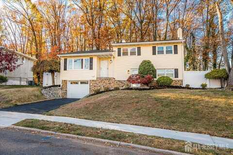 4 Adelphi Court, Edison, NJ 08837