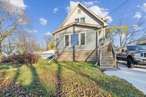 636 Jackson St, Fort Atkinson, WI 53538