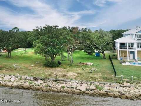4801 E Belle Fontaine Drive, Ocean Springs, MS 39564