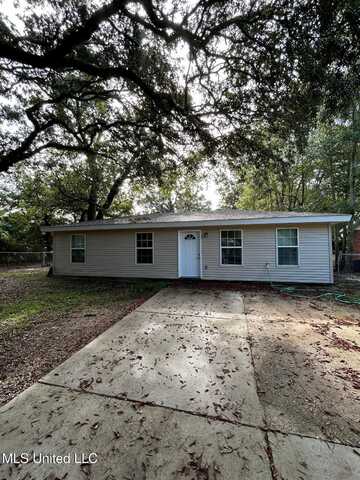 101 30th Street, Gulfport, MS 39507