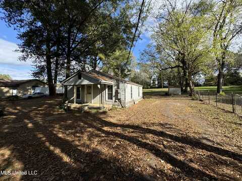 796 Court Street, Coldwater, MS 38618