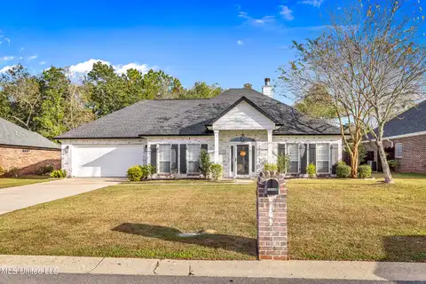 15336 Lakeview Court, Gulfport, MS 39503