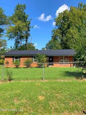 65 Pat Avenue, Eupora, MS 39744