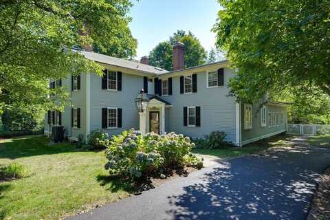 24 Leominster Road, Lunenburg, MA 01462