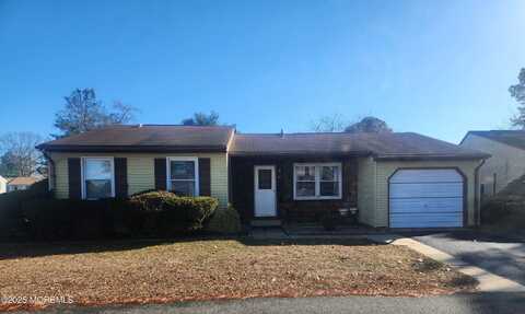 69 Chelsea Drive, Manchester, NJ 08759