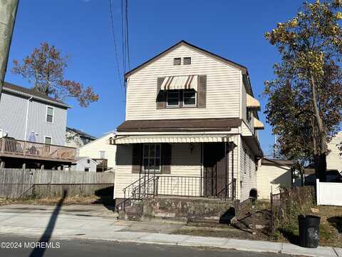 16 Woodside Avenue, Keansburg, NJ 07734