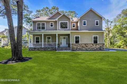 39 Pennsylvania Avenue, Waretown, NJ 08758