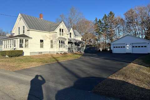 94 Old Point Ave, Madison, ME 04950