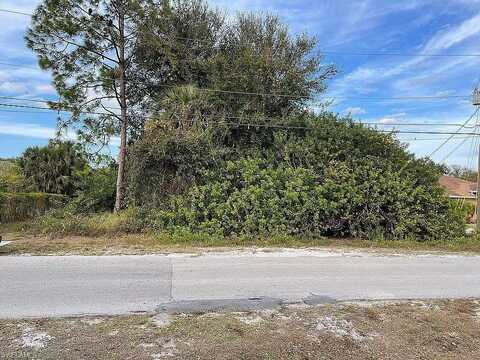 2716 5th, LEHIGH ACRES, FL 33971
