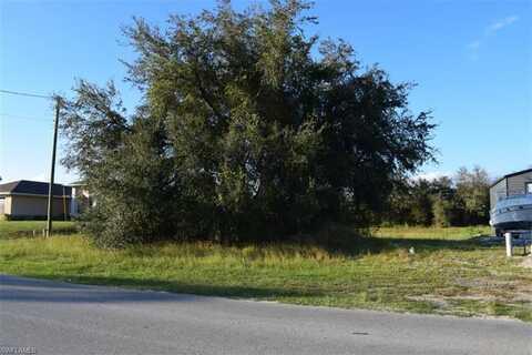 2706 40th, LEHIGH ACRES, FL 33976