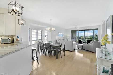 7687 Pebble Creek, NAPLES, FL 34108