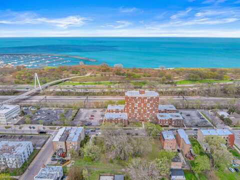 3616 S Lake Park Avenue, Chicago, IL 60653