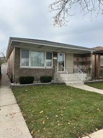 9528 S Manistee Avenue, Chicago, IL 60617