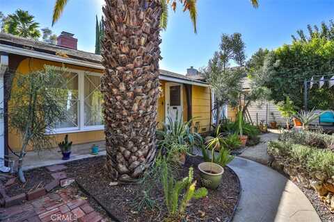 12700 Sarah Street, Studio City, CA 91604