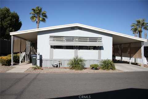 725 W Thornton Avenue, Hemet, CA 92543