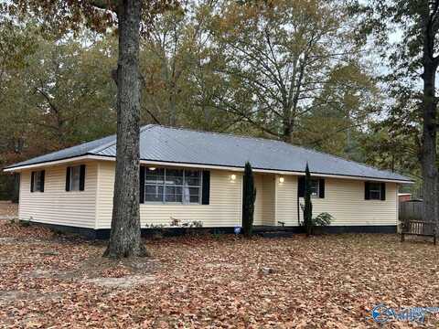 526 Diversey Street, Rainbow City, AL 35906