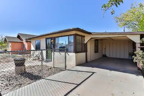 811 N Kinsley Avenue, Winslow, AZ 86047