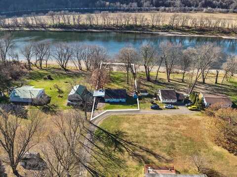 41 Vails Ln, Towanda, PA 18848