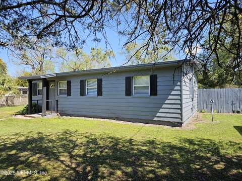 335 WILDWOOD Lane, Orange Park, FL 32073