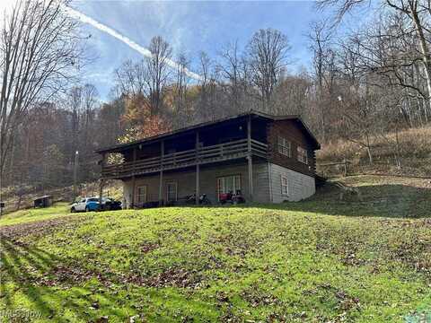 2886 Ossia Road, Duck, WV 25063