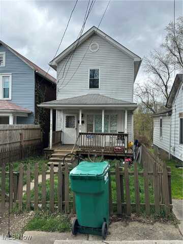 623 Third Street, Chester, WV 26034