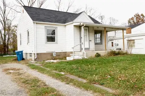 955 G Street, Lorain, OH 44052