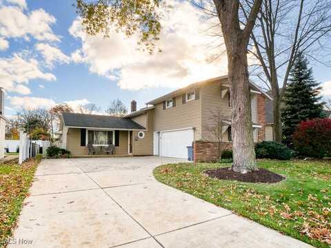 27005 Osborn Road, Bay Village, OH 44140