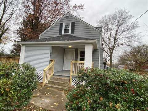 6425 Georgetown Street, Louisville, OH 44641