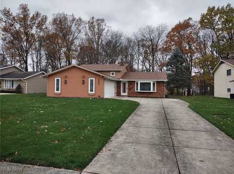 8654 Courtland Drive, Strongsville, OH 44149