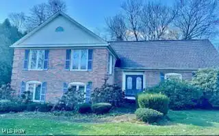 3330 Stanley Road, Fairlawn, OH 44333