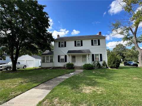 33 Baker Street, Berea, OH 44017