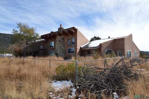 64 Lobo Creek Road, Grants, NM 87020