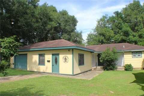 1020 AVENUE H Avenue, Bogalusa, LA 70427