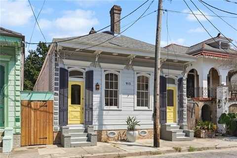 915 ST FERDINAND Street, New Orleans, LA 70117