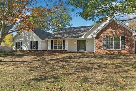 1315 N Faulkner Drive, Claremore, OK 74017