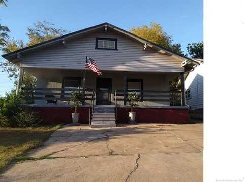 513 W 7th Avenue, Bristow, OK 74010