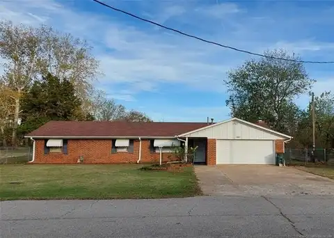 1601 S 165th West Avenue, Sand Springs, OK 74063