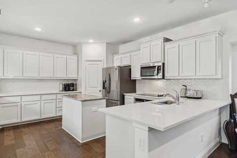 652 Coleman Street, Aubrey, TX 76227