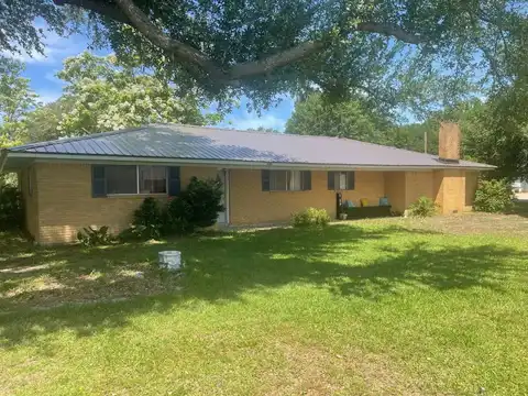 5906 Aimwell Rd., Jena, LA 71342