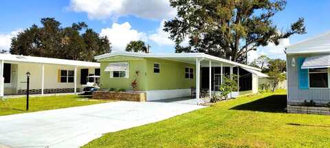 59 Jim Bowie Dr., North Fort Myers, FL 33917