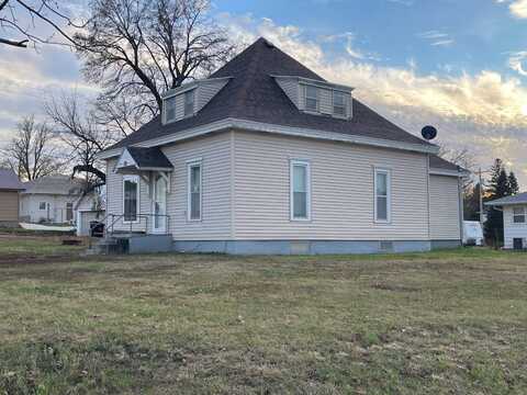 218 N. 4th Street, Pender, NE 68047